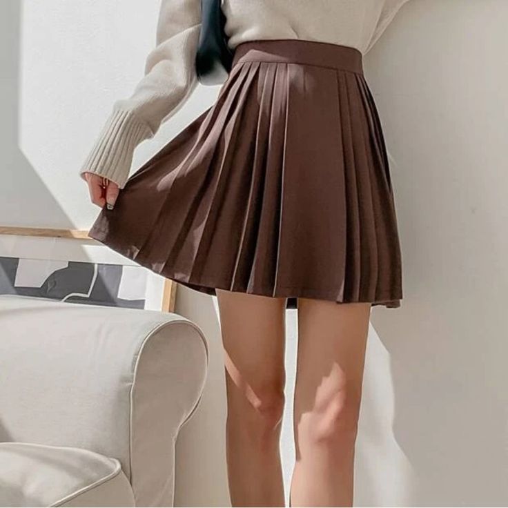 Sold Out Online - Size Small - Brand New And Unworn Spring Brown Pleated Tennis Skirt, Spring Pleated Brown Tennis Skirt, Casual Brown Pleated Mini Skirt, Casual Brown Summer Tennis Skirt, Casual Brown Tennis Skirt For Summer, Casual Brown Tennis Skirt For Spring, Casual Brown Pleated Skirt For Spring, Brown Shorts, Brown Skirts