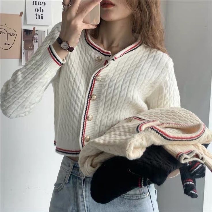 Sweater Rajut, Clothes Korean Style, Colorful Crop Tops, Cable Knit Cardigan, Cardigan Pattern, Cropped Cardigan, Cardigan Tops, Crochet Cardigan, Cardigan Coat