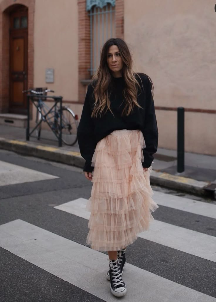 Tule Skirt Outfit Casual Long, Tulle Maxi Skirt Outfit Casual, Tulle Skirt Casual Outfit, Long Pink Tulle Skirt Outfit, Sheer Tulle Skirt Outfit, Tool Skirt Outfit Black, Tulle Long Skirt Outfit, Ruffle Tulle Skirt Outfit, Tan Tulle Skirt Outfits