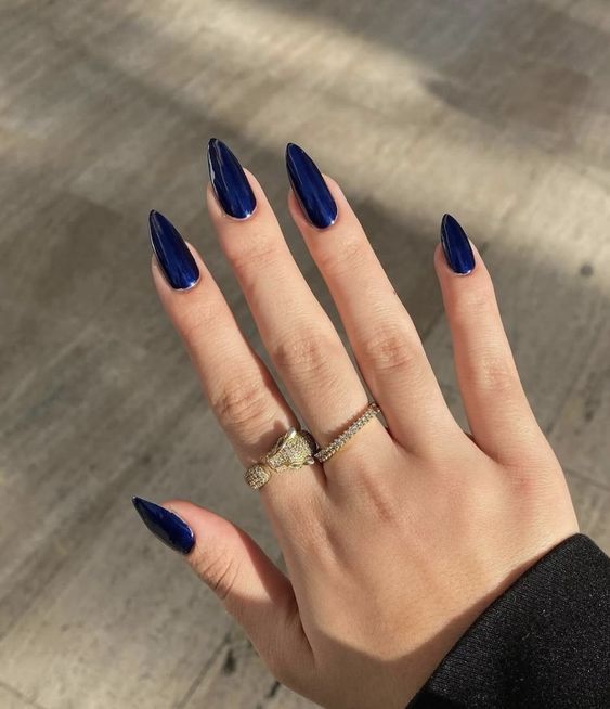 Navy Blue Nail Designs, Dark Blue Nails, Navy Nails, Unghie Sfumate, Navy Blue Nails, Blue Acrylic Nails, Smink Inspiration, Classy Acrylic Nails, Makijaż Smokey Eye