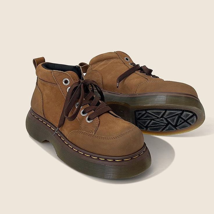 Color: Brown, size: 36 Short Dr Martens, New Trend Shoes, Dr Martens Vintage, Worker Boots, Timeless Boots, Grunge Boots, Dark Academia Style, Skirt And Sneakers, Leather Lace Up Boots