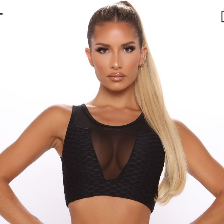 Black With The Middle See Through Very Cute Black Mesh Crop Top For Club, Trendy Black Crop Top For Workout, Chic Black Stretch Crop Top, Black Crop Top For Spring Workout, Black Mesh Crop Top, Chic Outfits, Fashion Nova, Bra, Women's Fashion