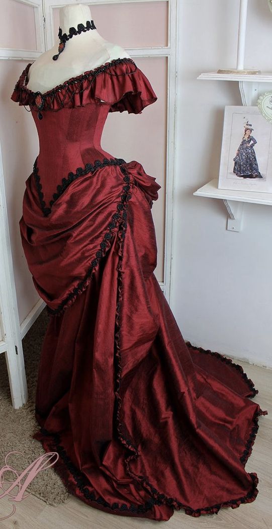 Victorian Era Dresses, Vampire Dress, Old Fashion Dresses, Fairytale Dress, Fantasy Dress, Historical Dresses, Mode Vintage, Mode Inspiration, Fancy Dresses