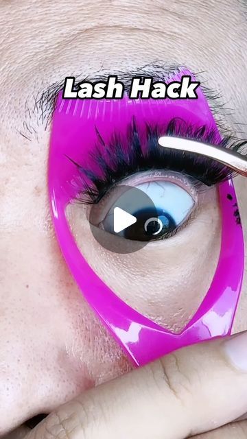 WHOLESALE | PRIVATE LABEL | DIY CLUSTER LASHES on Instagram: "LASH HACK : anyone wanna try ? Comment below 👇 btw , the pink tool called “mascara shield”, just $1.99 each in our site . Shop link in Bio 🛍️🛍️" Mascara Shield, Pink Tools, Cluster Lashes, Labels Diy, Private Label, The Pink, Link In Bio, Lashes, Makeup