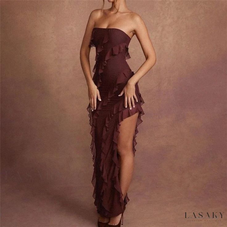 Lasaky - Seductive Backless Split Fringe Formal Evening Gown with Strapless Bodice Strapless Long Dress, Tassel Dress, Tube Top Dress, Looks Party, Dress Sleeve Styles, Festival Looks, Ruffled Maxi Dress, Club Dresses, Asymmetrical Dress