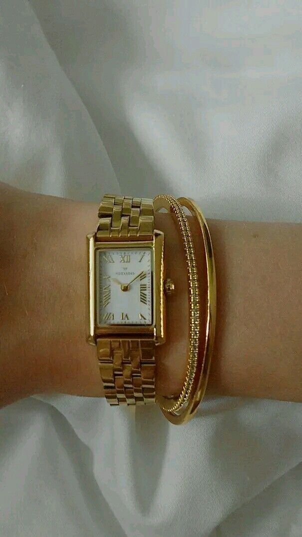 Golden Watch Aesthetic, Gold Watches Women Aesthetic, Gold Watch And Bracelet Stack, Gold Watch Stack, Bracelet Stack Ideas Gold, Gold Watch Aesthetic, Watch And Bracelet Stack, Golden Watch Women, Minimalist Accessories Jewellery