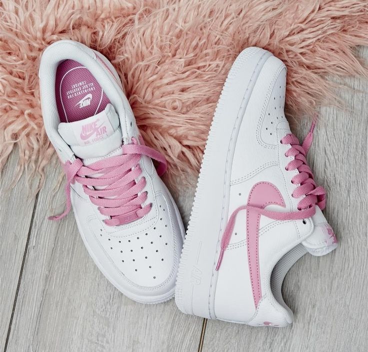 Nike Air Force 1 Girls Shoes Teenage, Trainers Girls, Nike Jordans, Nike Shoes Air Force, Nike Airforce 1, Custom Nike Shoes, Nike Air Shoes, Fresh Shoes