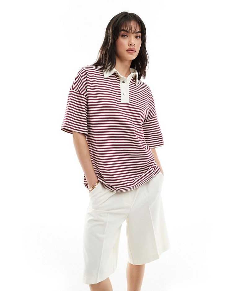 Tops par ASOS DESIGN Catégorie : iconique Modèle à rayures Col polo Patte de boutonnage partielle à boutons-pression Emmanchures basses Coupe oversize Oversized Polo Outfit Women, Polo Oversize, Striped Tshirt, Polo Shirt Outfits, Oversized Polo, Polo Outfit, Holiday Dress Outfit, Petite Shirts, Dress Bra