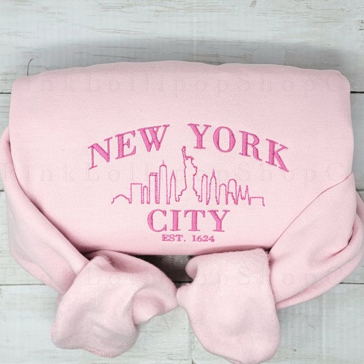 Pink New York Sweatshirt, Taylor Embroidery, New York Crewneck, New York Sweatshirt, Pinterest Style, Embroidery Sweater, Crewneck Design, Embroidered Crewneck, Hoodie Size Chart