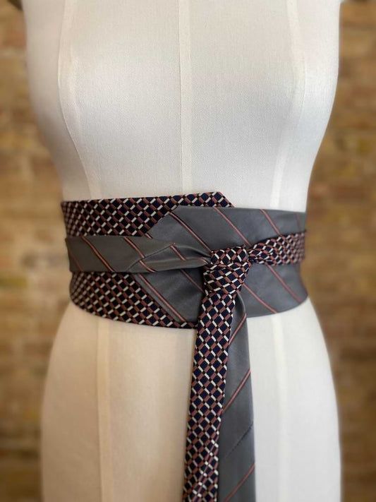 GÜRTEL – Beverly-Berlin Upcycling Fashion, Cute Sewing Projects, Diy Clothes Design, Mens Silk Ties, Tie Scarf, Slow Fashion Brands, Wrap Belt, Belt Dress, Tie Wrap