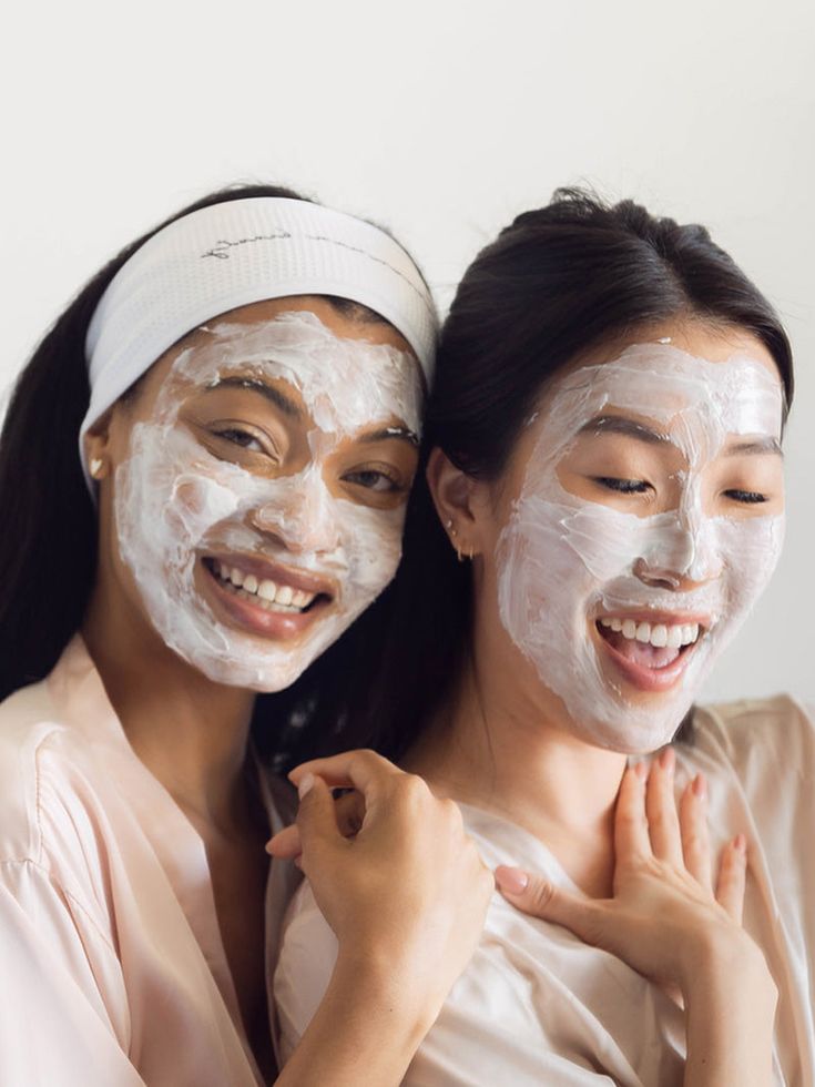 Our Intense Hydrating Mask is practically a glass of water for your face. This fluffy mask moisturizes, softens, smooths, conditions, and reduces the appearance of fine lines and imperfections. Face Mask Photoshoot, Face Mask Skincare, Mask Photoshoot, Natural Skincare Routine, Mud Masks, Mask Skincare, Moisturizing Face Mask, Diy Body Butter, Mask Collection