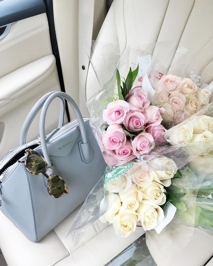 See this Instagram photo by @fashionablehostess • 1,562 likes Fashionable Hostess, Luxury Lifestyle Girly, Luxury Lifestyle Fashion, Luxury Lifestyle Women, A Bouquet Of Flowers, Rich Lifestyle, Luxe Life, Rich Women, Luxury Purses