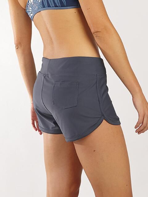 03 Gray Activewear With Built-in Shorts For Summer, Summer Swimwear With Built-in Shorts And 4-way Stretch, Athleisure Swim Trunks With Built-in Shorts For Surfing, Functional Swim Bottoms With Built-in Shorts, Short Nylon Swim Skirt With Built-in Shorts, Gray Beach Bottoms With Built-in Shorts, Stretch Swimming Shorts With Pockets, Functional Solid Swim Trunks With Built-in Shorts, Lightweight Athletic Shorts For Yoga