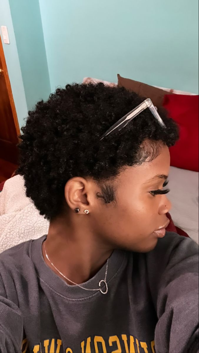 Short 4 C Hair, Hairstyles For Big Chop Curly Hair, Hairstyle For Short Afro Hair, 4c Big Chop Short, Short Hair Afro Styles, Short Hair 4c Natural, Big Chop Inspiration 4c, Black Short Hairstyles Natural, Type 4 Big Chop