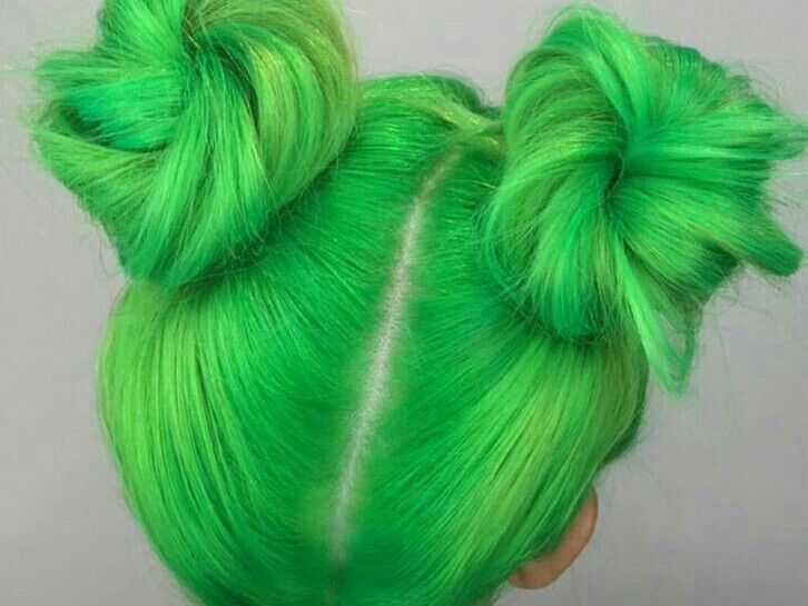 Pastel Green Hair, Green Hair Dye, Colourful Hair, Coloured Hair, Awesome Hair, Scene Hair, Hair Blog, A Ponytail, Halloween Hair