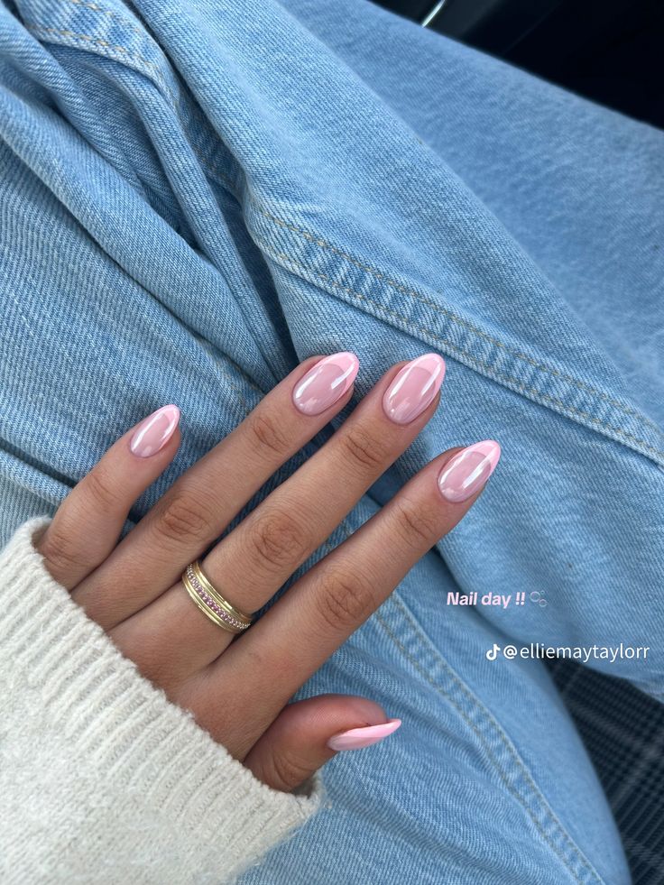 Nails Pink Chrome French, Colored French Tip Nails Pink, Chrome Simple Nails, Nail Inspo Trendy French Tip, French Nails Biab, Pink Tip Chrome Nails, Biab Chrome Nails, Back To School Simple Nails, Baby Pink Nails With Chrome