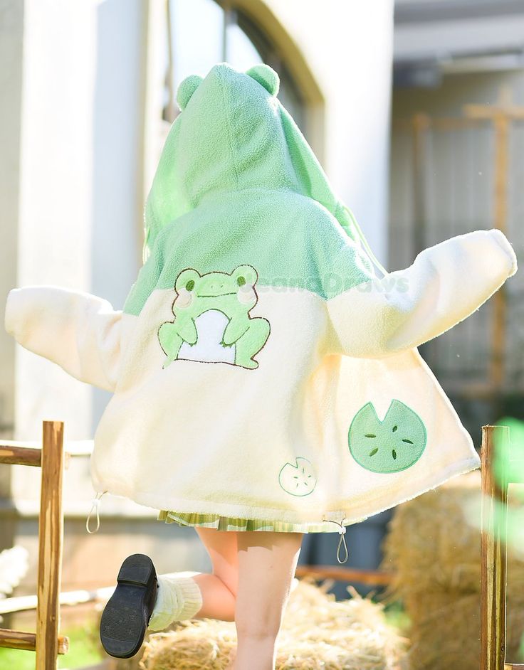 Fluffy Hoodie, Frog Design, Kawaii Fashion Outfits, Kawaii Dress, Really Cute Outfits, Kawaii Clothes, Dream Clothes, Teen Fashion Outfits, Lily Pads