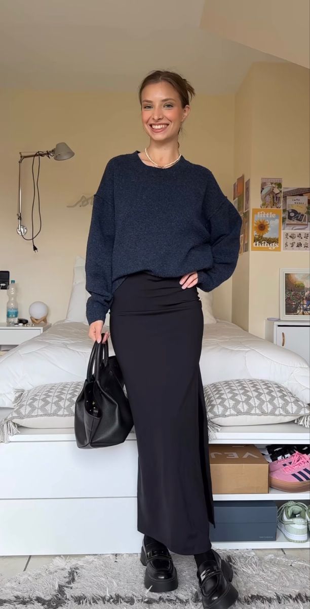 Simple Dressed Up Outfits, Fall Outfit Work Casual, Outfit With Black Pencil Skirt, Winter Black Maxi Skirt Outfit, Skirt Sweater Combo, Formal Midi Skirt Outfit, Maxi Skirt Outfit Winter Aesthetic, Long Dress With Sweater Outfit, Maxi Winter Skirt