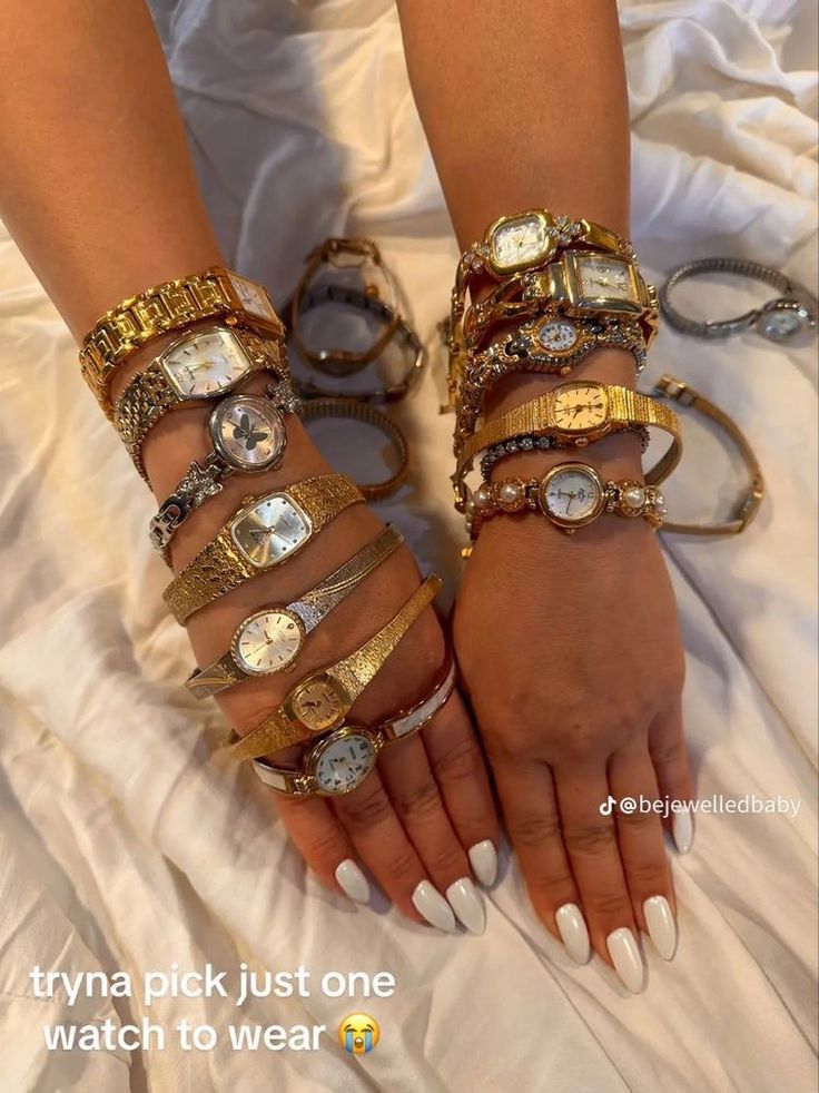 Street Jewelry, Chunky Gold Jewelry, Dope Jewelry Accessories, Inexpensive Jewelry, Jewelry Accessories Ideas, Chunky Jewelry, Dope Jewelry, Jewelry Fashion Trends, Funky Jewelry