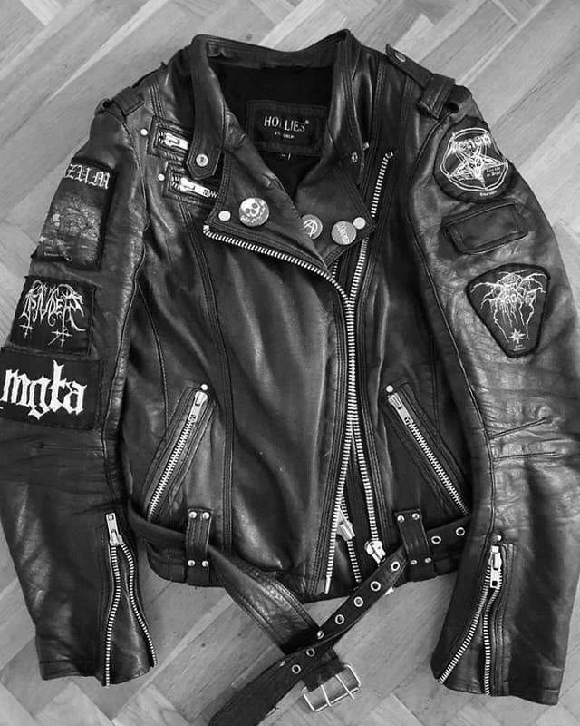 Black Metal Fashion, Metalhead Fashion, Punk Leather Jacket, Big Hair Bands, Alt Clothes, Battle Jacket, Skater Aesthetic, Concept Clothing, Emo Outfits