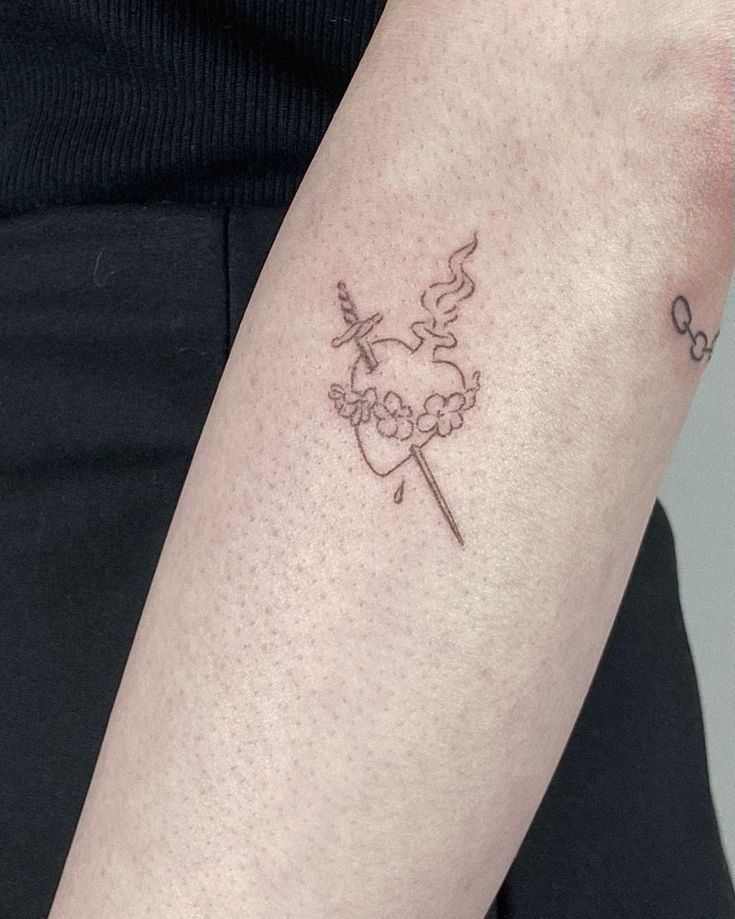 #handpoke #stickandpoke #handpoketattoo  #dotwork #sticknpoke  #tattooart Heart Of Mary Tattoo, Mexican Style Tattoos, Crochet A Heart, Sacred Heart Tattoo, Mexican Tattoo, Sacred Heart Tattoos, Mary Tattoo, Handpoke Tattoo, Heart Of Mary