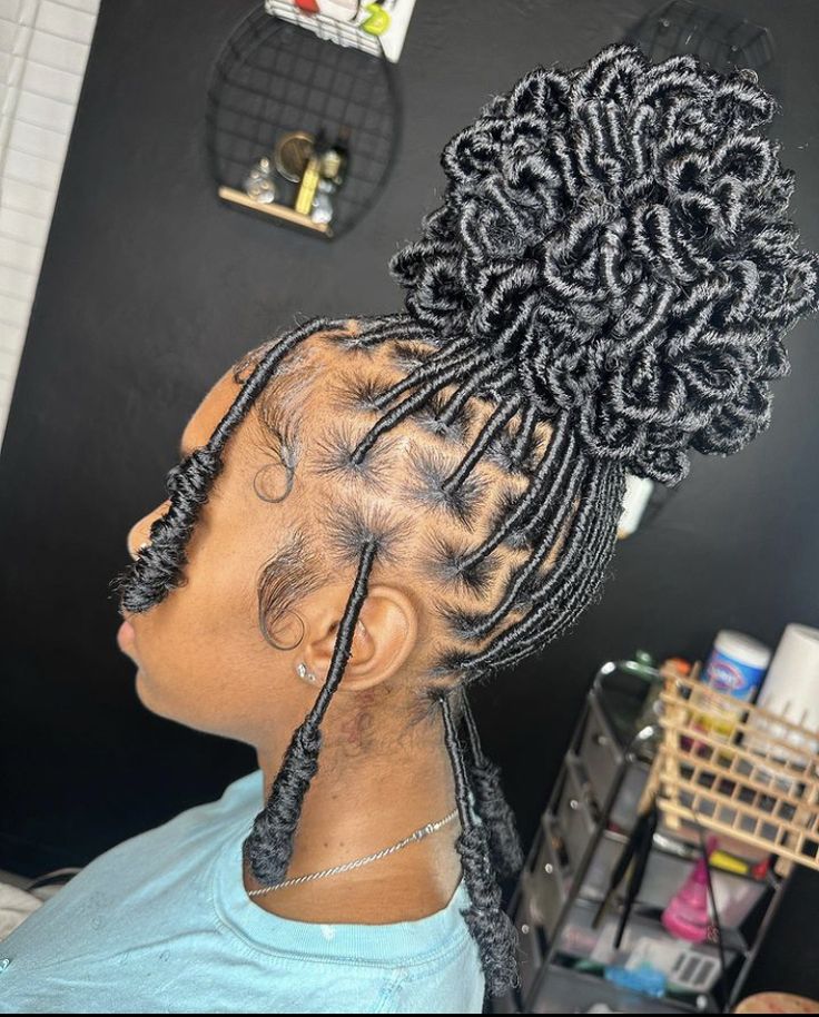 Soft locs Soft Loc Bun Styles, Soft Locs Petal Bun, Bun Soft Locs, Soft Locs Hairstyles, Black Locs, Gatsby Glam, Faux Locs Styles, Hair Braid Patterns, Barbie Ponytail