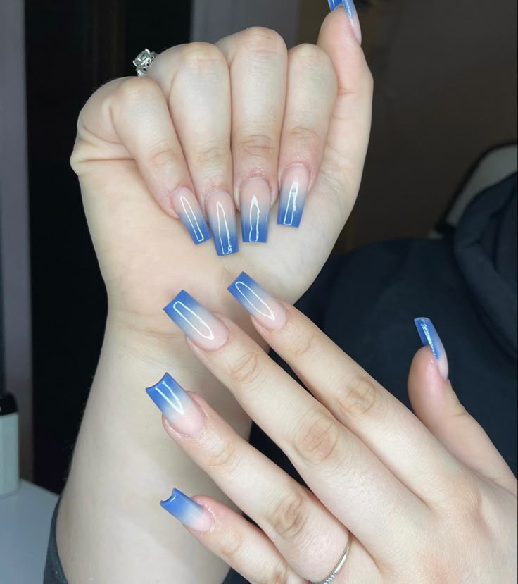 White And Purple Ombre Nails, Blue And White Nails Ombre, Short Blue Ombre Nails, Dark Blue Nails Ombre, Dark Blue Ombré Nails, Blue And White Ombre Nails Acrylic, Blue Ombre Nails Coffin, Blue White Ombre Nails, Ombré Blue Nails