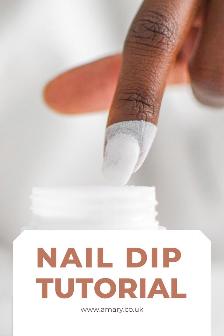 All natural nail dip powders, perfect nail dip tutorial for natural nails and diy dip powder at home Sns At Home, Dip Nail Ideas Natural Nails, Quick Dip Nails, Diy Sns Nails, Dip Powder Nails Natural, Diy Nail Dip, How To Do Dip Nails At Home, Dip Powder Nails Diy, Dip Powder Natural Nails