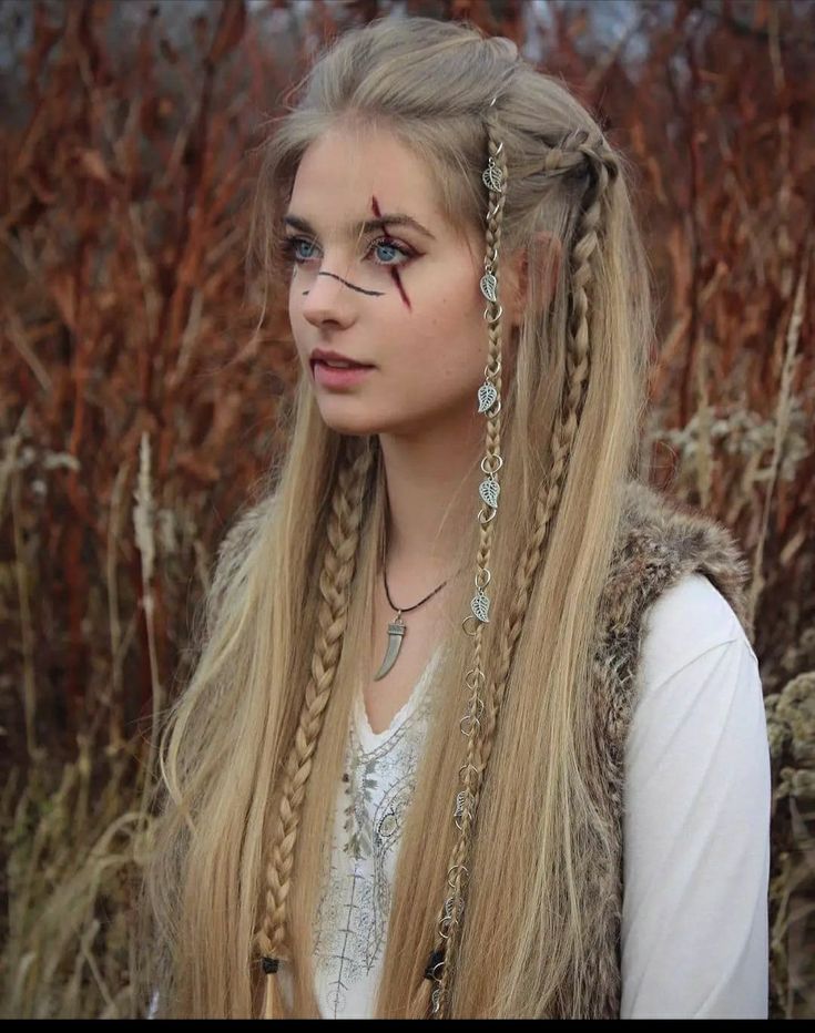 Viking Makeup, Viking Aesthetic, Celtic Hair, Medieval Hairstyles, Viking Braids, Fair Outfits, Viking Wedding, Viking Costume, Viking Women