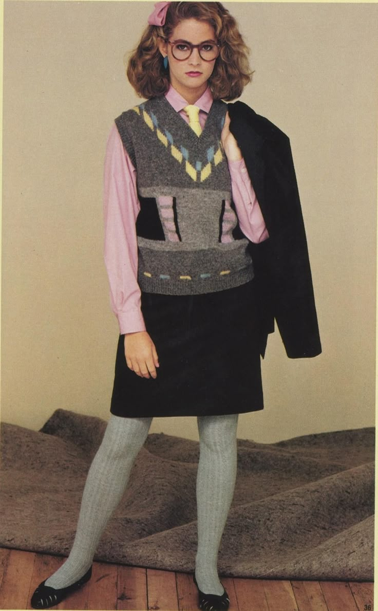 From a 1983 Nordstrom catalog. Yes. 80s Preppy Fashion Women, Preppy Look For Women, 80s Preppy Fashion, 1983 Fashion, 80s Preppy, 1980s Fashion Trends, Look 80s, 80s Girl, Vintage Outfits 90s