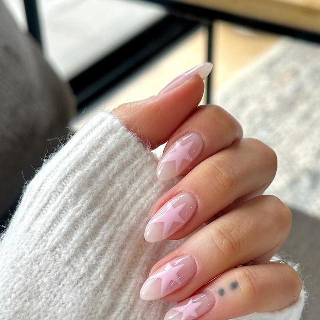 Ruby | Adelaide Nail Artist on Instagram: "*ੈ✩‧₊˚" Semi Nails, Outfits Asian, Viral Aesthetic, Bow Nails, Chanel Lipstick, Lipstick Nails, Workout Inspo, Summery Nails, Coquette Style