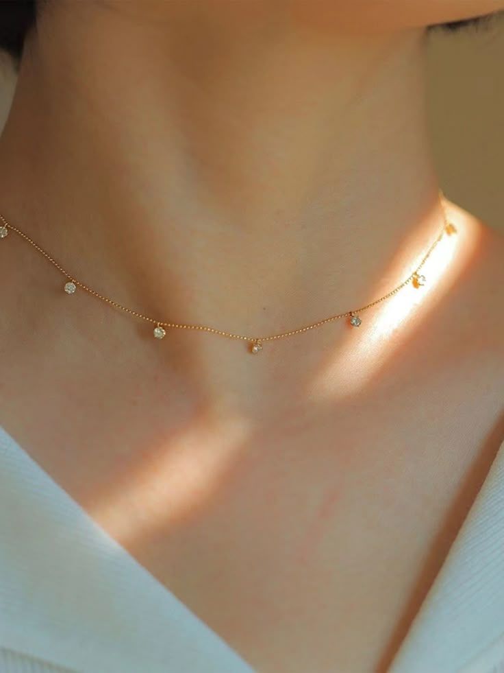 Simple Elegant Jewelry Minimal Classic, Gold Necklace For Girlfriend, Minimalist Diamond Jewelry, Denty Jwellery, Dainty Diamond Drop Necklace, Simple Everyday Gold Jewelry, Light Gold Jewelry, Cute Dainty Jewelry, Jewellery Classy