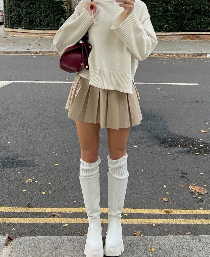 Rok Outfit, Cold Outfits, Neue Outfits, Paris Outfits, White Boots, Mode Inspo, Looks Chic, 가을 패션, Autumn Outfit