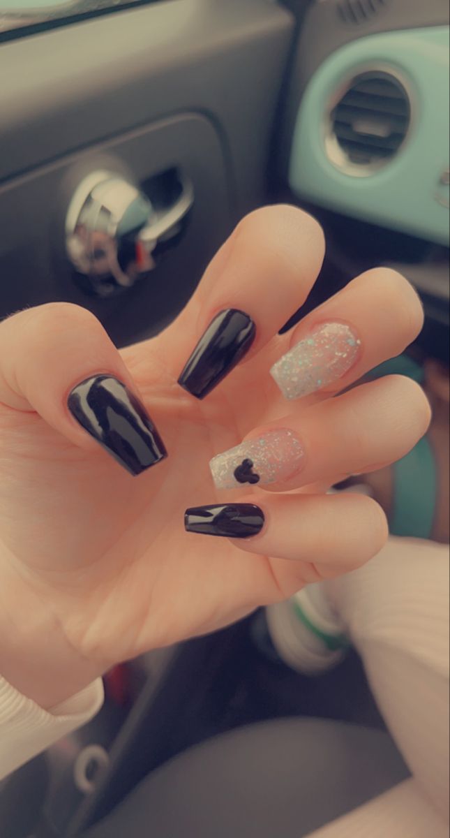 Disney Nails With French Tip, Black Disney Nails Acrylic, Disneyland Nails Acrylics Simple, Disney Nail Designs Black, Blue Mickey Nails, Disney Coffin Nails, Disneyland Acrylic Nails, Disney Nails Acrylic Square, Disney Nails Black And White