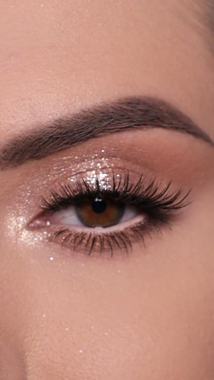 Eye Makeup Simple, Light Eye Makeup, Ball Makeup, Wedding Eye Makeup, Prom Eye Makeup, Makeup Simple, Dance Makeup, Formal Makeup, Glitter Eye Makeup