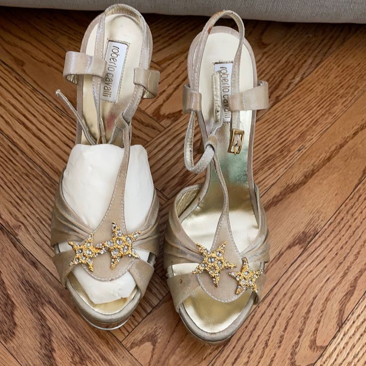 Brand New Roberto Cavalli Heels Size 36 Roberto Cavalli Shoes, 2000s Roberto Cavalli, Roberto Cavalli Heels, Roberto Cavalli 2022, Roberto Cavalli 2003 Spring, Aesthetic Shoes, Roberto Cavalli, Shoes Women Heels, Shoes Heels