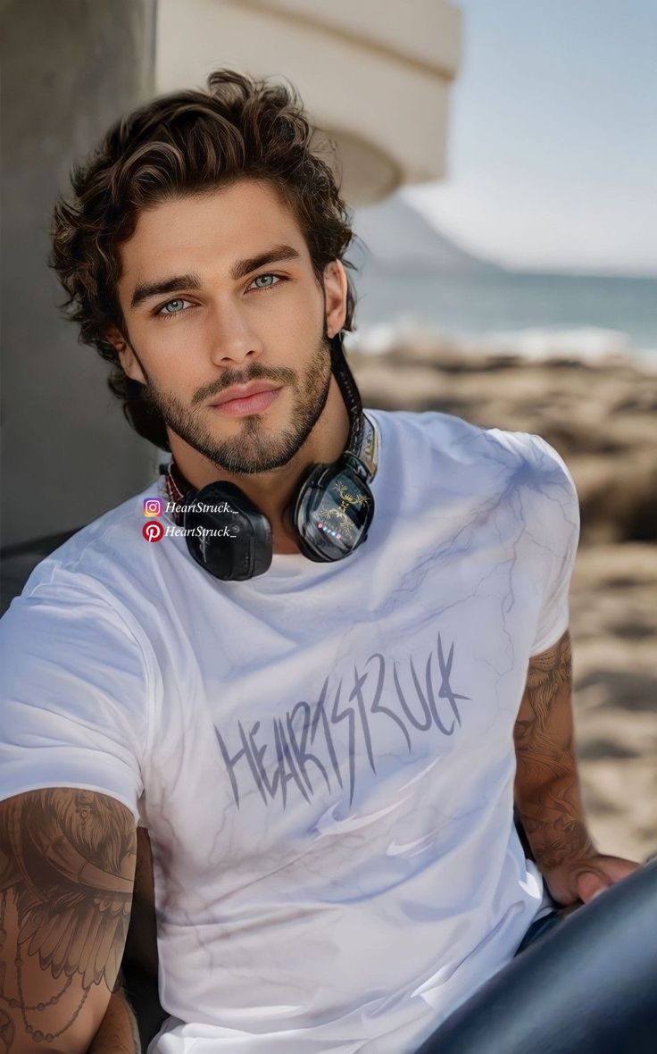 Wavy Hair Men, Cool Hairstyles For Men, Seo Specialist, African Clothing For Men, Urban Landscapes, Digital Marketer, Long Hair Styles Men, Urban Photography, Good Looking Men