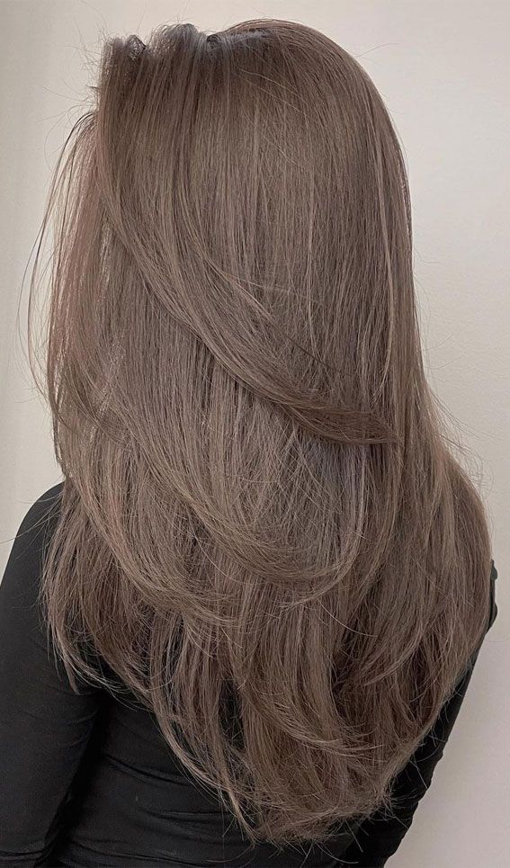 Ash Brown Layered Hair, Layered Balayage Hair Mid Length, Cool Toned Ash Brown Hair, Ash Medium Brown Hair, Olive Beige Hair Color, Greyish Brown Hair, Ash Beige Brown Hair, Milk Tea Ash Hair Color, Cool Tone Light Brown Hair