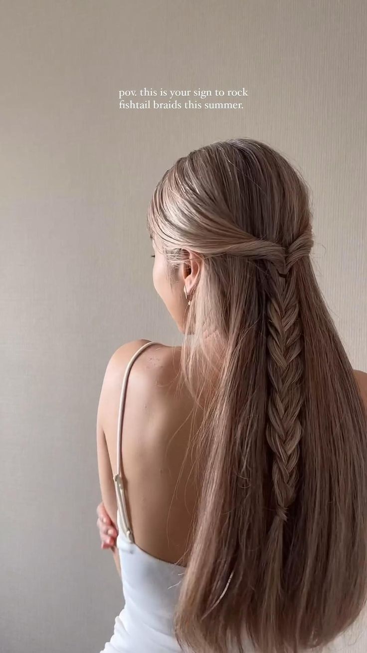 Fishtail Braid Hairstyles, School Hair, Hairstyle Inspo, Hair Up Styles, Hair Stylist Life, Hairdo For Long Hair, Short Hair Styles Easy, Easy Hairstyles For Long Hair, Fish Tail Braid