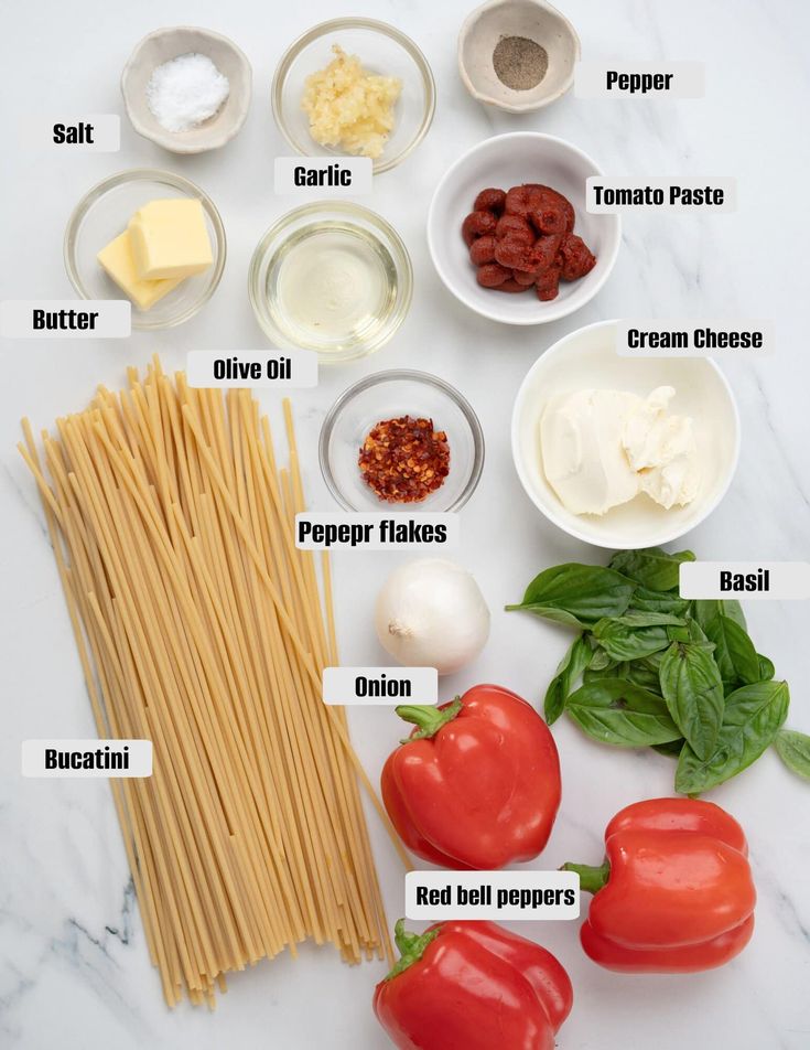 the ingredients for this pasta recipe are shown