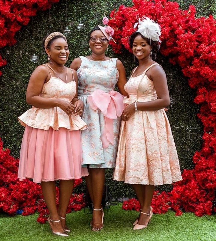 High Tea Outfit, Stylish Naija, African Party Dresses, African Lace Styles, African Fabric Dress, Best African Dresses, Lace Gown Styles, Brocade Dress, African Wear Dresses