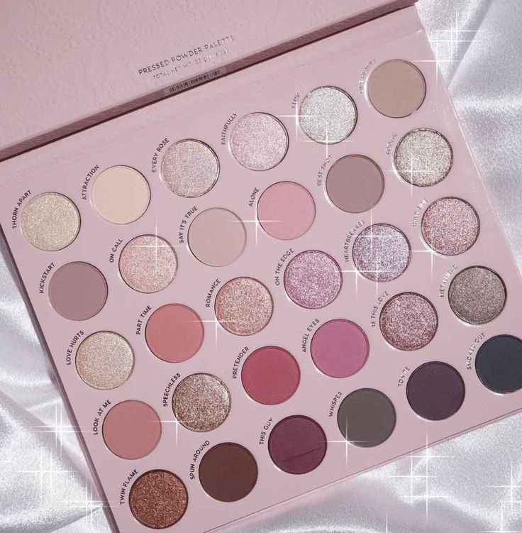 Colourpop Smoke N’ Roses Mega Shadow Palette Is Here Rose Vibe, Colour Pop Makeup, Big Eyeshadow Palette, Makeup Palette Collection, Colourpop Palette, Colourpop Eyeshadow Palette, Pink Eyeshadow Palette, Makeup Asian, Best Eyeshadow Palette