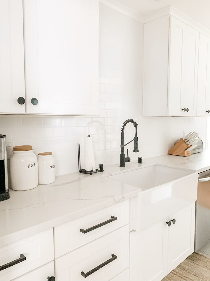 the kitchen counter is clean and ready for us to use