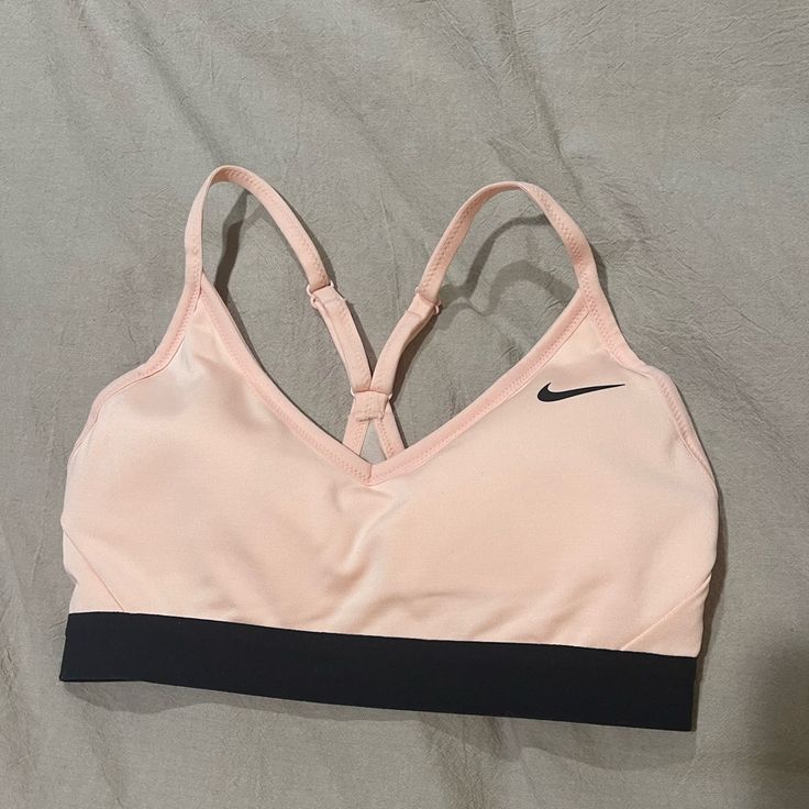 Perfect Condition, Never Worn. Cheap Nike Sports Bra With Moisture-wicking, Running Fits, Desired Wardrobe, Wishlist Clothes, Nike Sports Bras, Hip Hop Cargo Pants, Sport Fits, Nike Bra, Cute Sports Bra