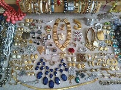 Jewelry Vintage Modern Huge Lot 3 LB Pound ALL GOOD Wear RESELL Signed Unique ++ | eBay Wholesale Jewelry Supplies Perles & Co, Diy Trim, Jewelry Frames, Vintage Modern Style, Junk Jewelry, Pirate Treasure, Bead Sewing, Crystal Trim, Diy Rhinestone