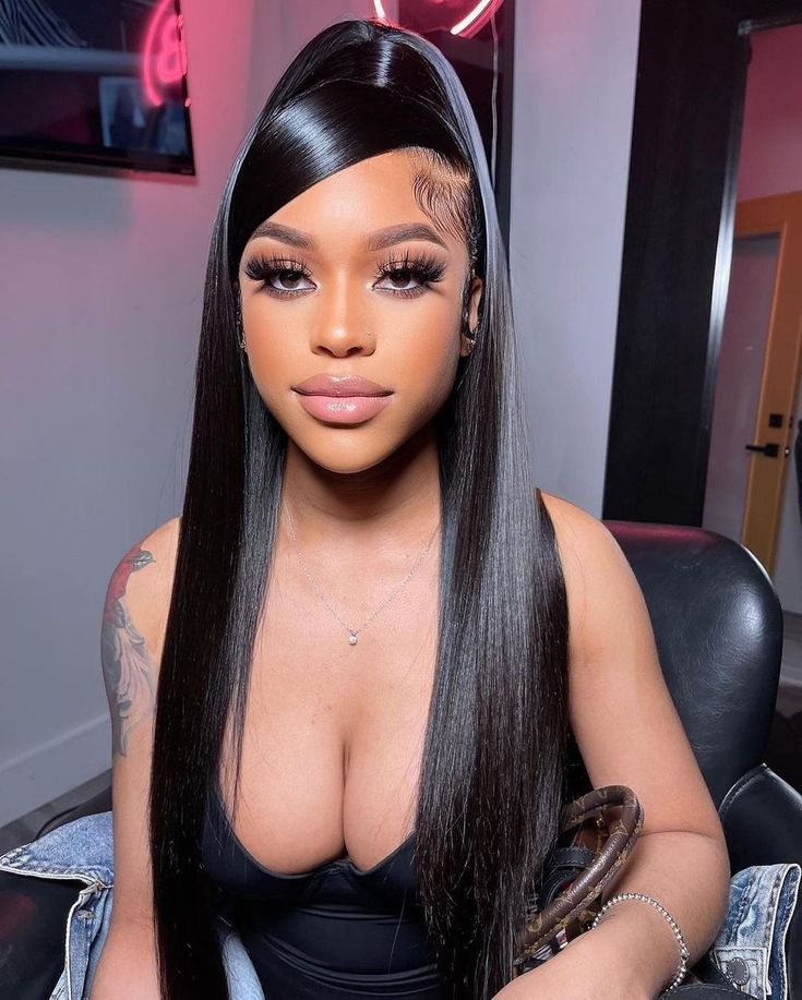 Hair: 13x6 HD lace deep wave 26 inch🌹 Use code: MOM21 for 21% off💲 𝐁𝐮𝐲 𝐍𝐨𝐰 𝐏𝐚𝐲 𝐋𝐚𝐭𝐞𝐫 𝐖𝐢𝐭𝐡 𝐊𝐥𝐚𝐫𝐧𝐚 𝐚𝐧𝐝 𝐐𝐮𝐚𝐝𝐩𝐚𝐲✨ Dona Cat, Frontal Wig Hairstyles, Brazilian Remy Hair, Hair Ponytail Styles, Ponytail Styles, Lace Hair, Swiss Lace, Baddie Hairstyles, Wig Styles