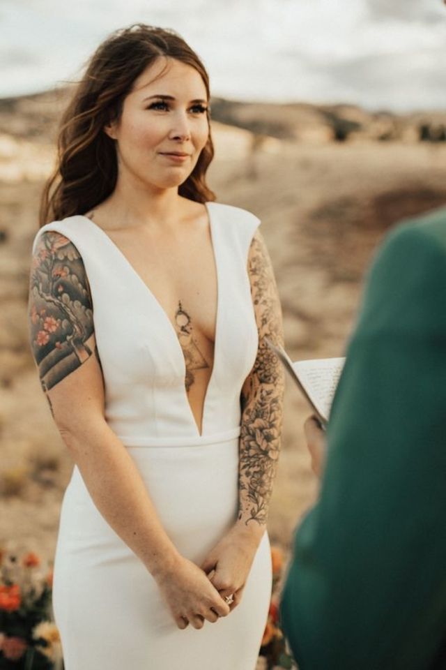 Wedding Tattoos: Plunging Neckline Tattoo with Black and White Arm Tattoos Neckline Tattoo, Cream Tattoo, Lauren Nicole, Brides With Tattoos, Oregon Elopement, Painted Hills, Bride Planning, Crepe Wedding Dress, Tattoo Cover