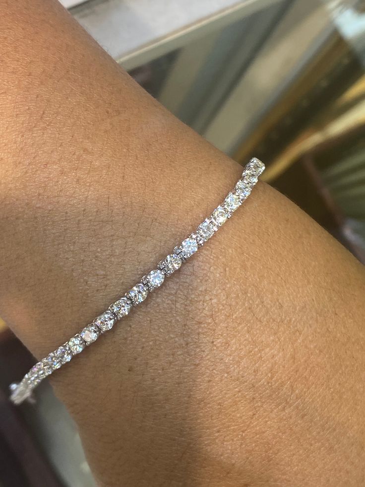 Aaa Quality Silver Bracelet For Wedding, Elegant Aaa Quality Tennis Bracelet For Anniversary, Gemstone Diamond Ring, Flexible Bracelet, Diamond Jewelry Store, Diamond Tennis Bracelet, Stacked Jewelry, Tennis Bracelet Diamond, Silver Accessories