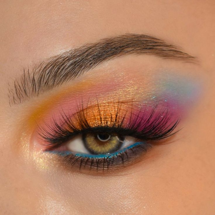 Book Your Spot At The Cabana Club! Play Poolside With This Summery 12-Pan Palette To Create The Freshest, Most Vibrant Looks. Features A Mix Of Bright Tropical Hues With Hints Of Neutral Tones And Gold Accents In Buttery Mattes And Shimmering Metallics. Pretty Poolside Pops Of Bright Colour Mixed With Hints Of Neutrals! Maquillage Yeux Cut Crease, Beach Wearing, Cute Eye Makeup, Colourpop Cosmetics, Eye Makeup Designs, Colorful Eye Makeup, Creative Eye Makeup, Eye Makeup Art, Gel Liner