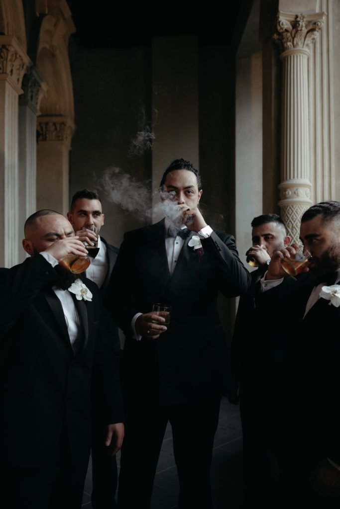 Family Mafia Photoshoot Aesthetic, Groom Wedding Aesthetic, Black And White Wedding Bride And Groom, Mob Themed Wedding, Classy Wedding Party Photos, Film Noir Wedding, Bachelor Party Photoshoot, Moody Bridesmaid Photos, Mafia Wedding Decor